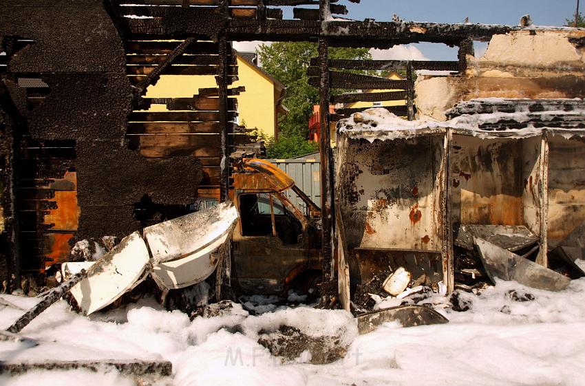 Feuer Halle Siegburg Gewerbegebiet Zange P093.JPG